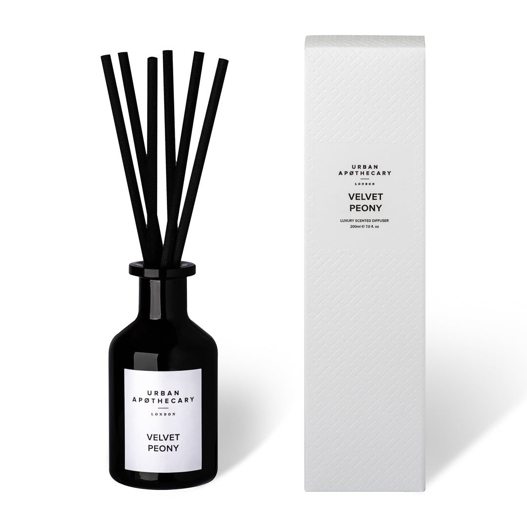 BLACK GLASS DIFFUSER Velvet Peony