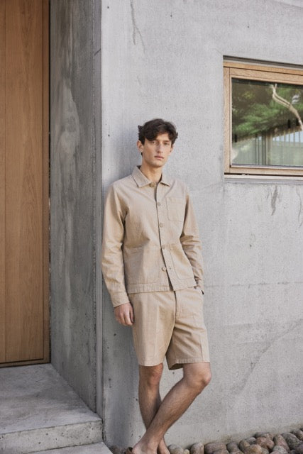 EDGAR  Plaza Taupe