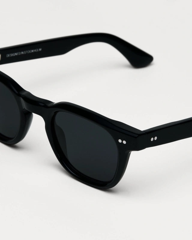 01.3M Black  Black
