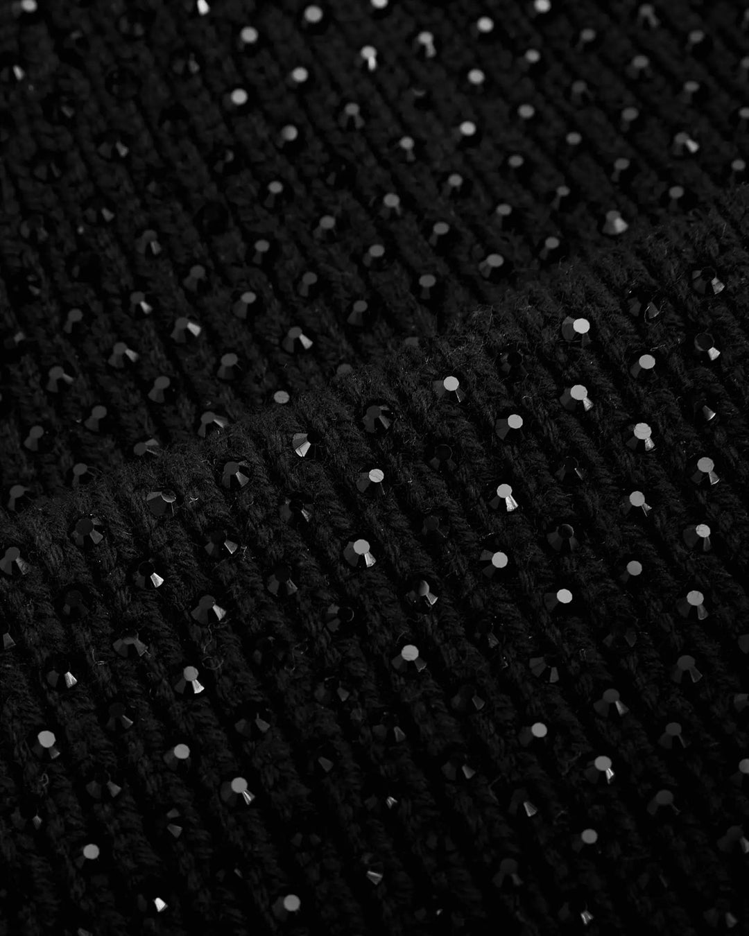 EMBELLISH BEANIE  Black