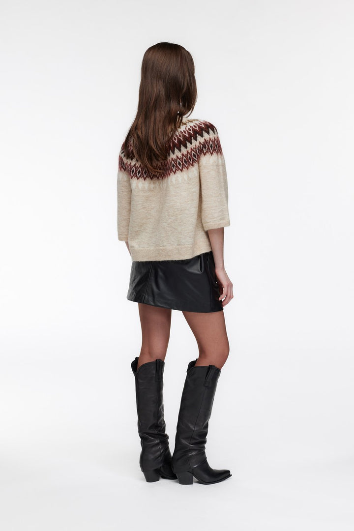 Ann Kristin topp  Sand