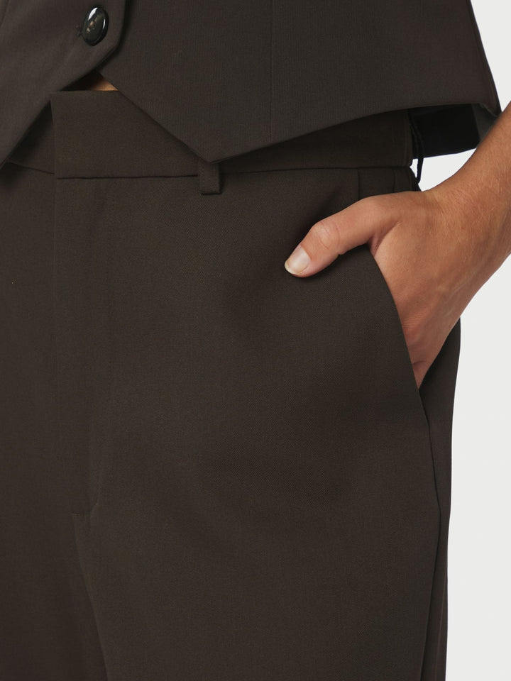 Emmett Structure Pants  Dark Brown