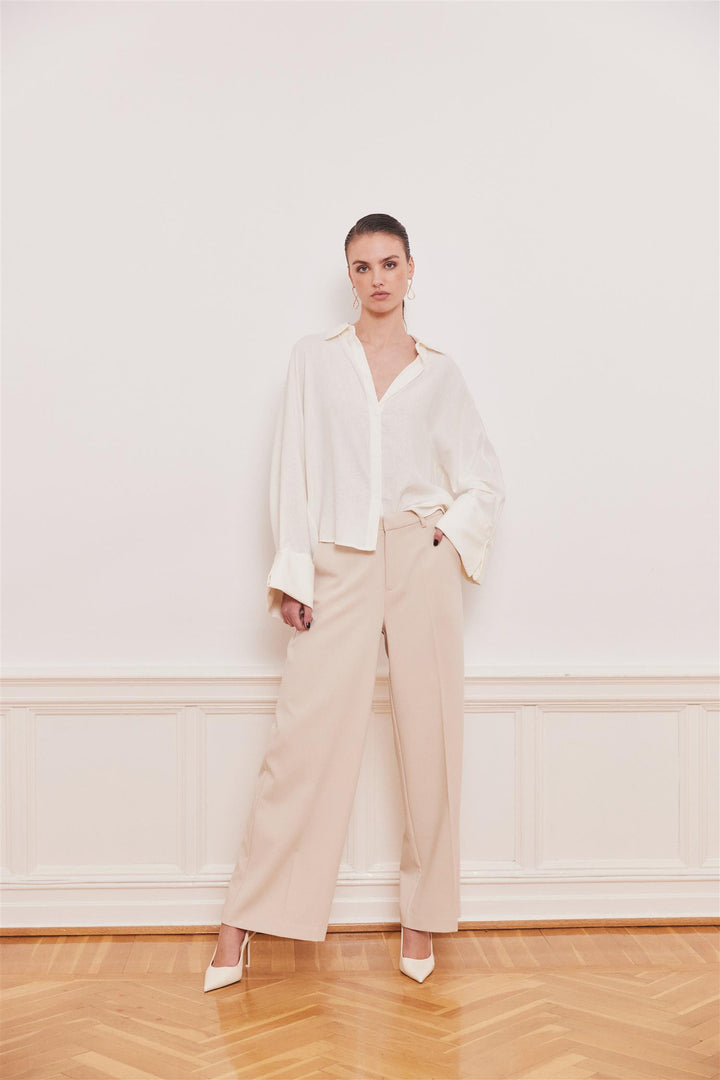 Reign Tailored Extra Wide  Beige