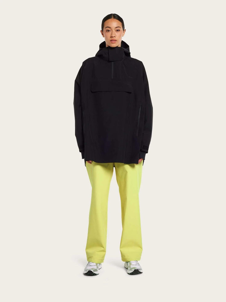 Voss poncho  Black