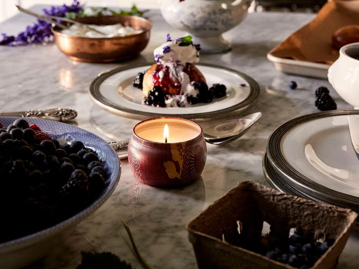 MINI TIN CANDLE 25t  Foraged Wildberry