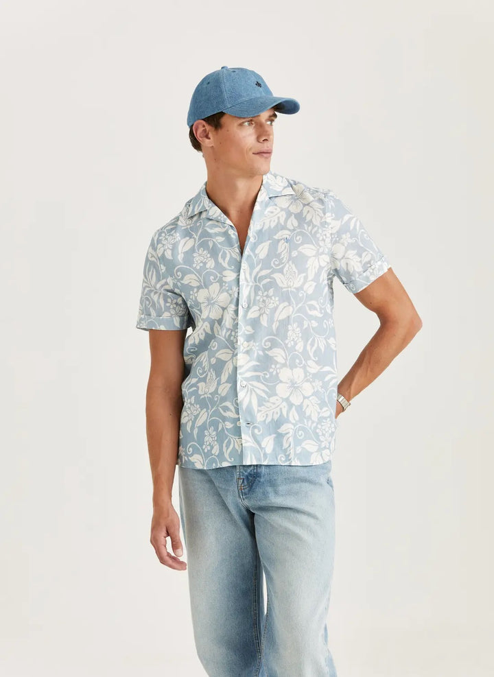 Tropical Short Sleeve Shirt-Classic Fit  Light Blue