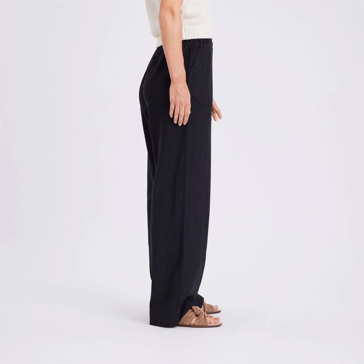 LineaFV 763  Black