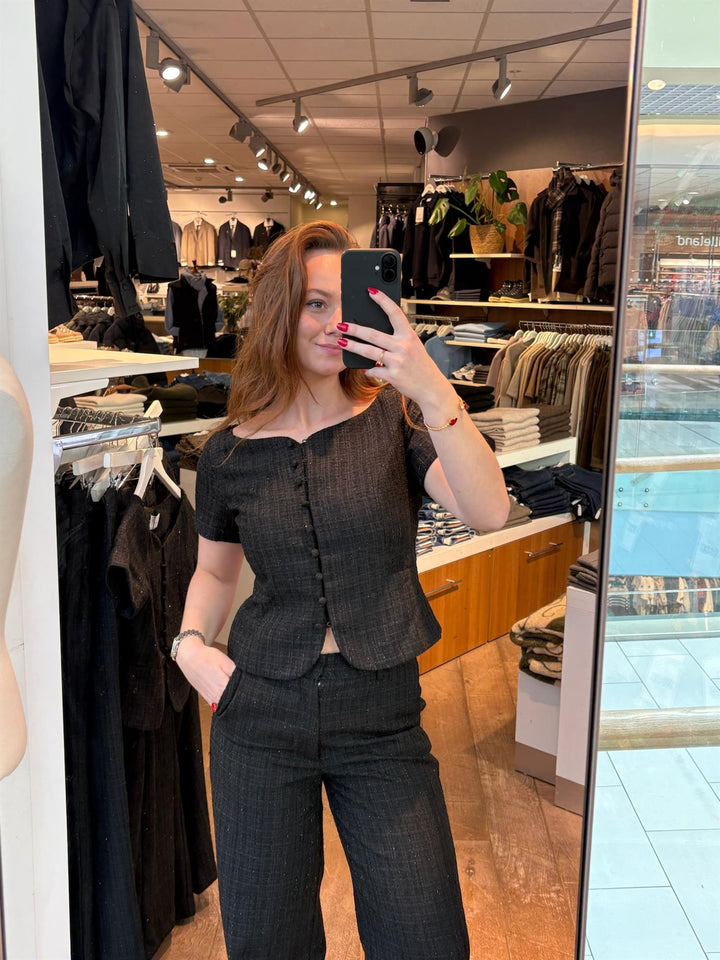 Tango Boucle Top  Black