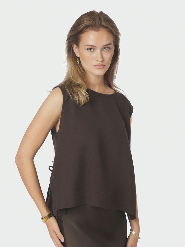 Svetlana Linen Top  Dark Brown