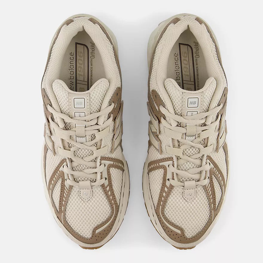 New Balance 1906R Moonbeam