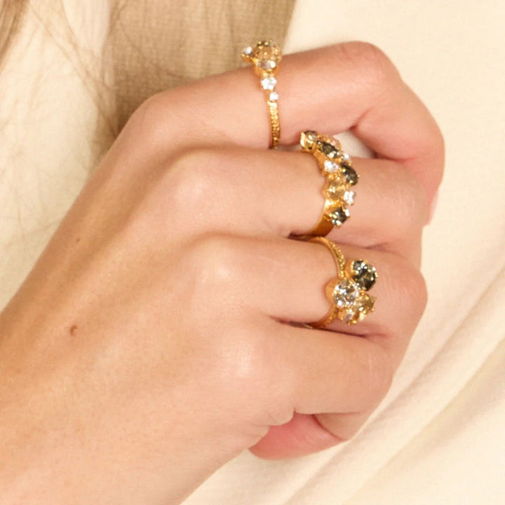 GABRIELLA RING GOLD  Black Golden Combo