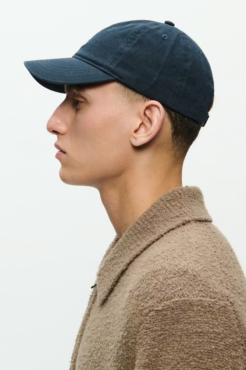 WWW.W.cap 25246  Salute