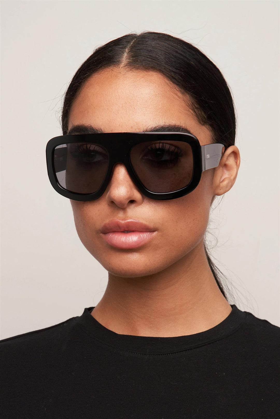 VAIL  Black/Smoke