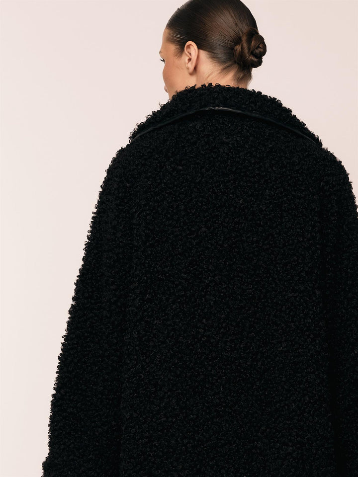 Muffe Coat  Black