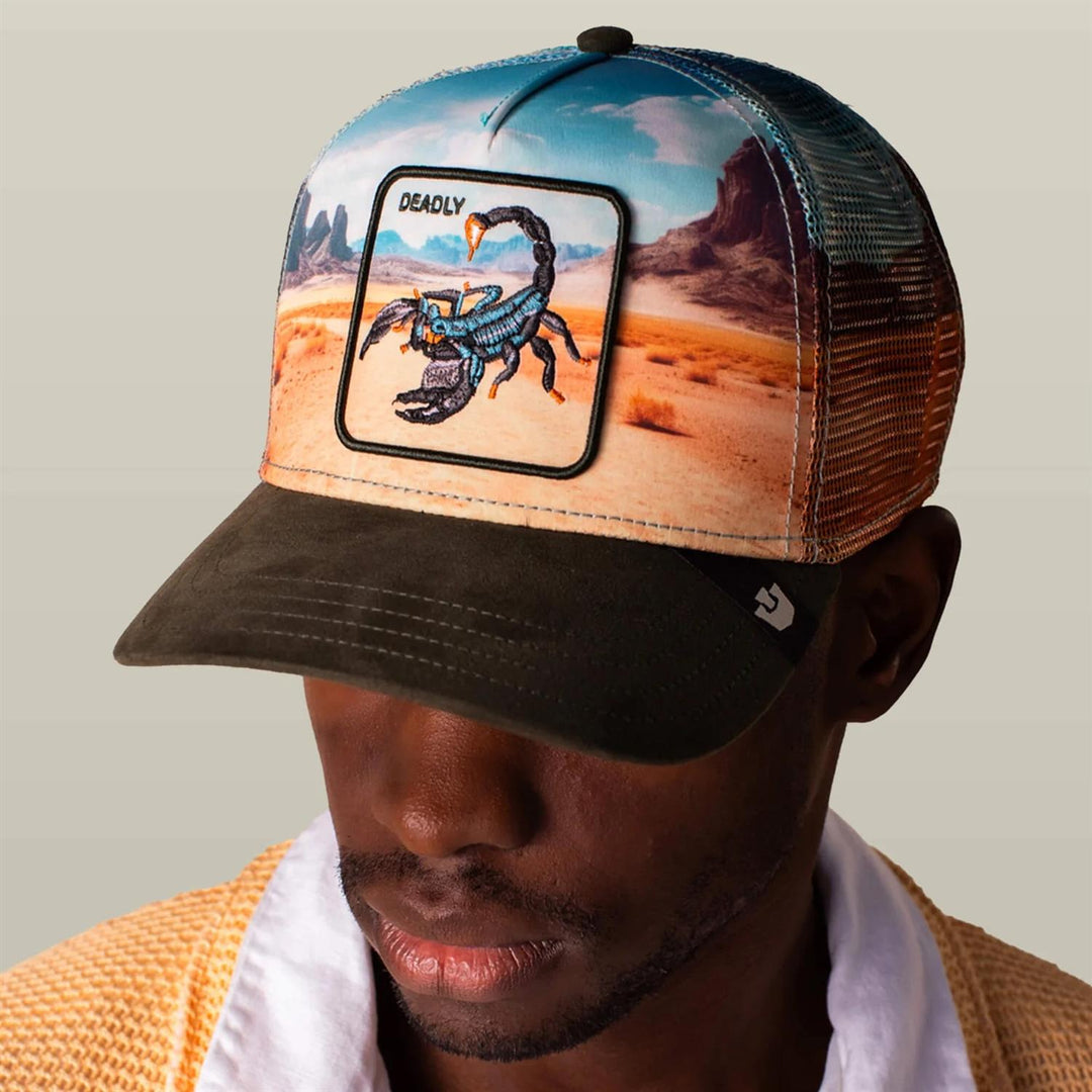 SCORPION IN THE ELEMENT  Palm