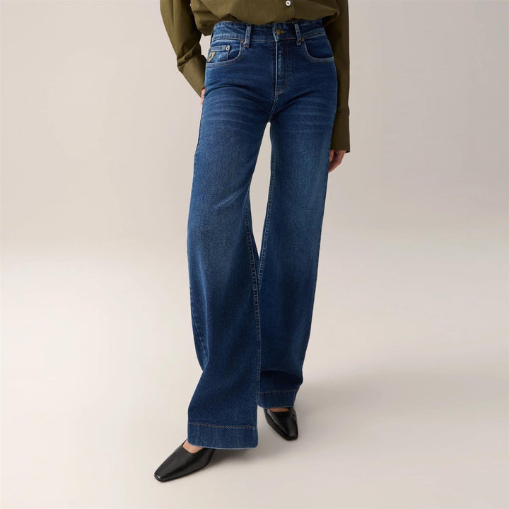 Lorna  Brushed Blue