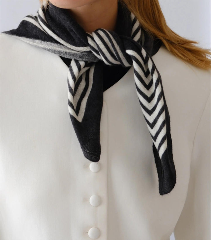 CASHMERE STRIPED SCARF  Black