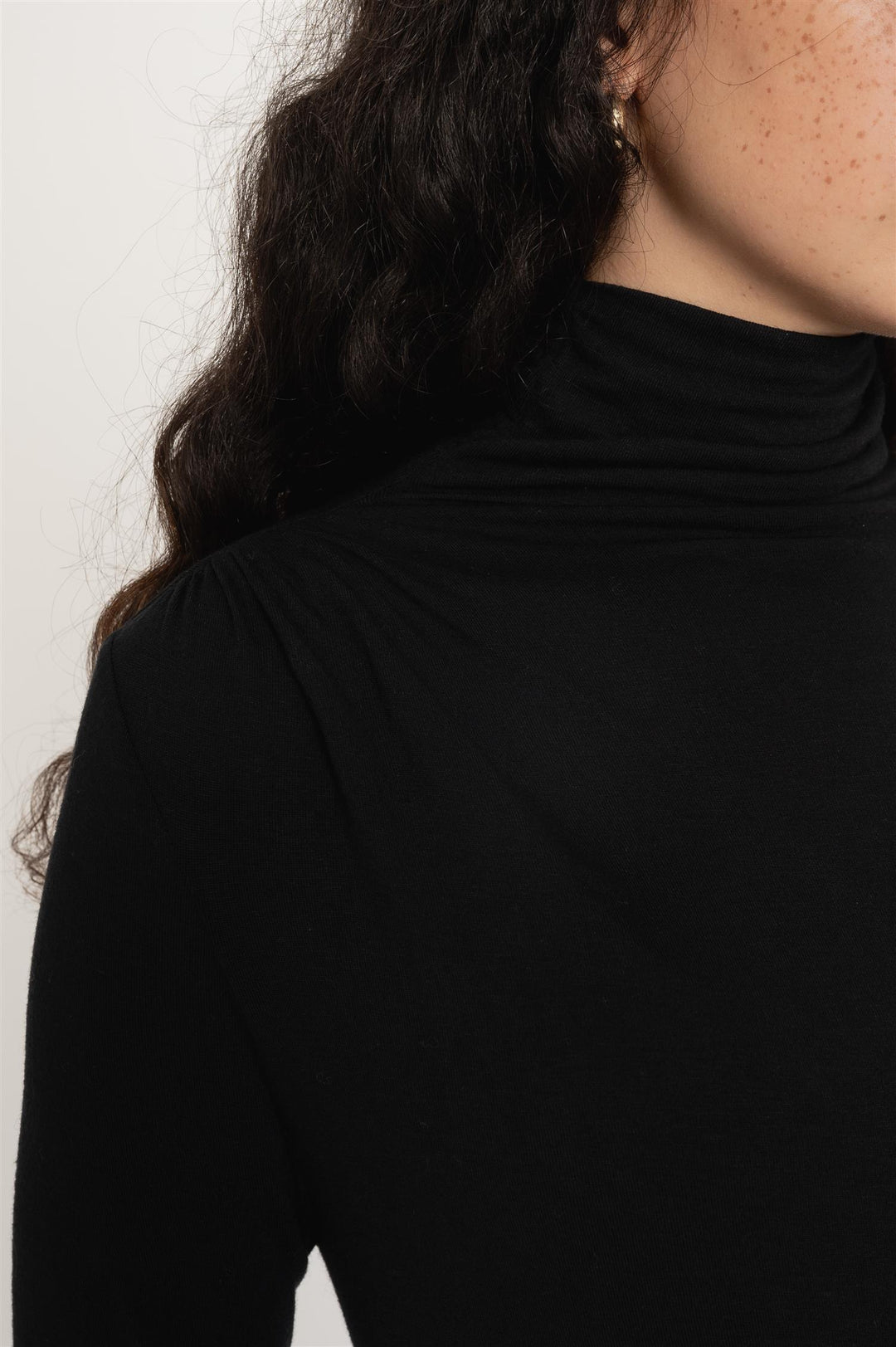 Alcor  Black
