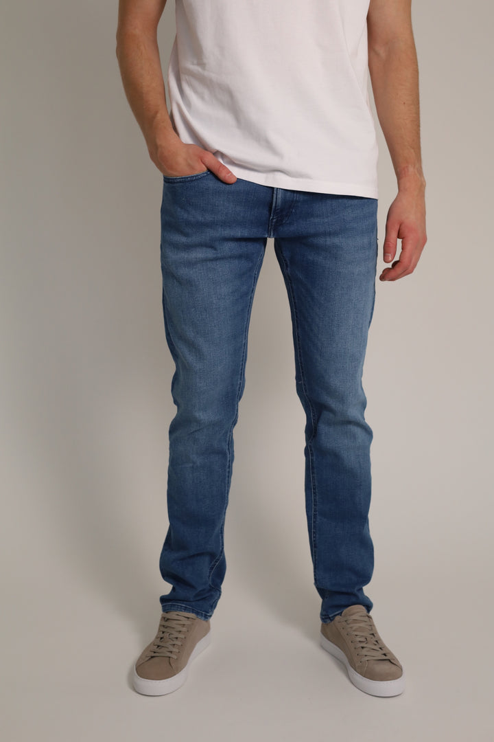 Grover, Straight Medium Blue