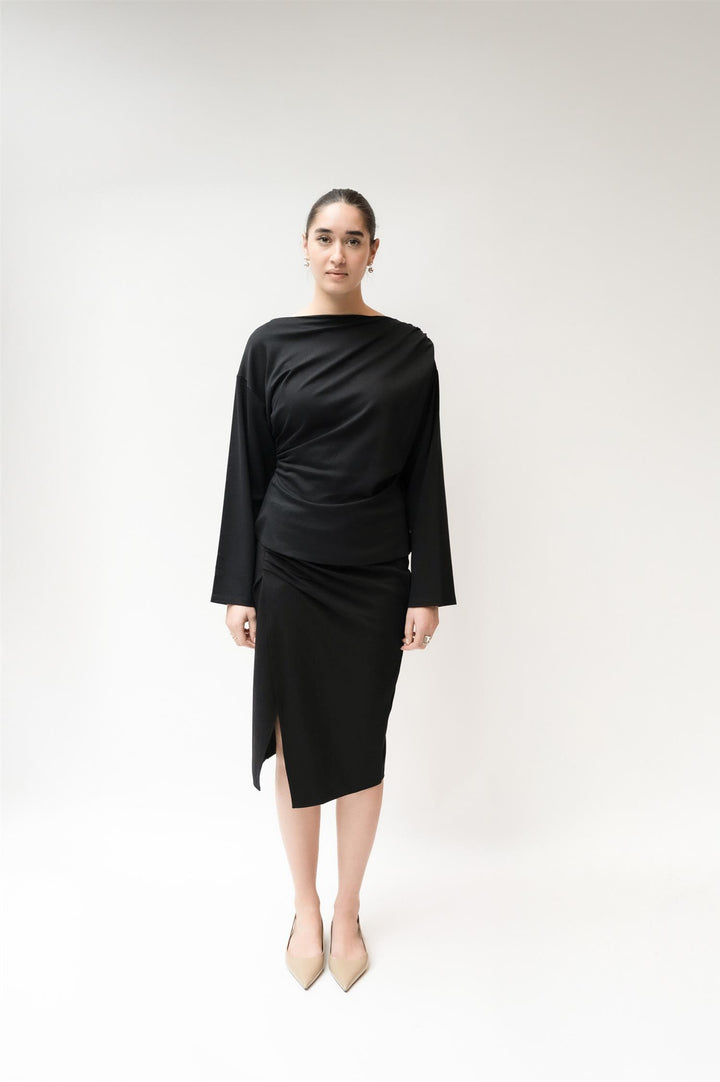 Merak  Black