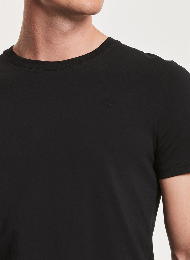 JAMES TEE  Black