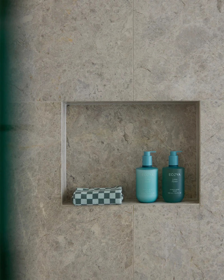 Hand & Body Wash 450 ML  Lotus Flower