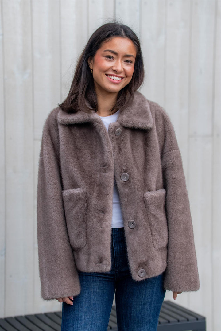 Faje Faux Mink  Pepple