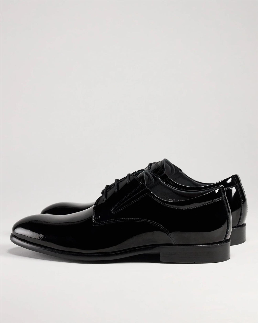 1800  Black