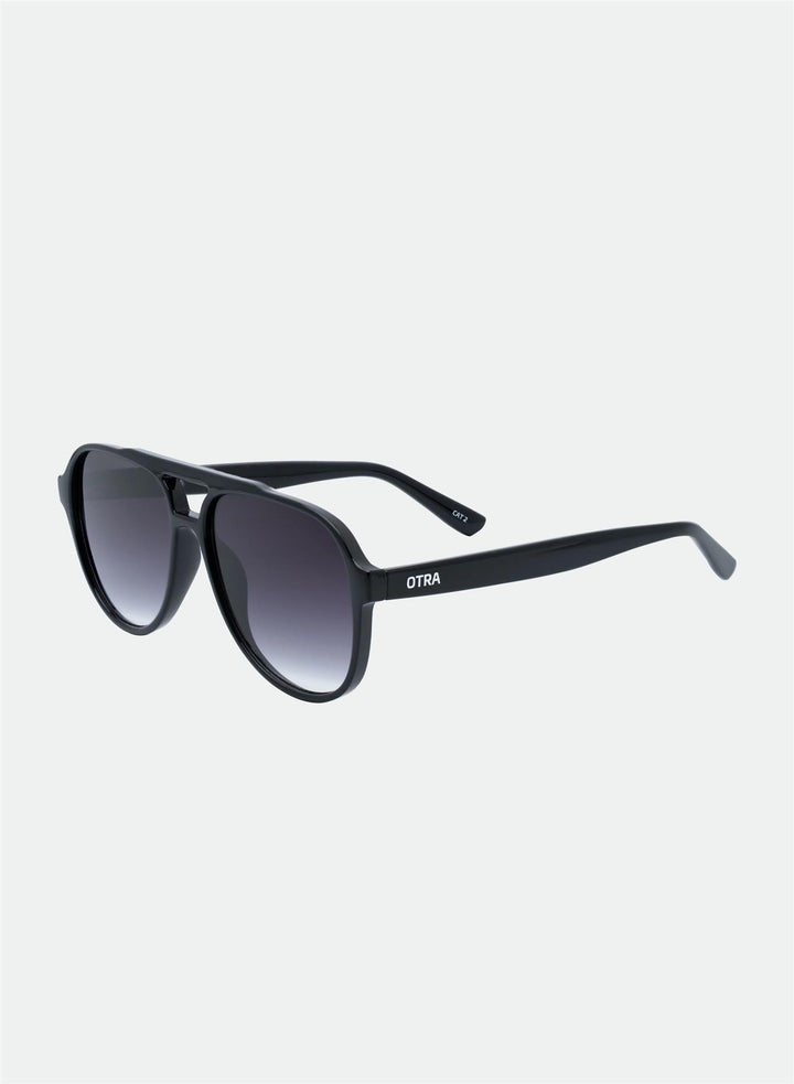 Stevie  Black/Smoke Fade