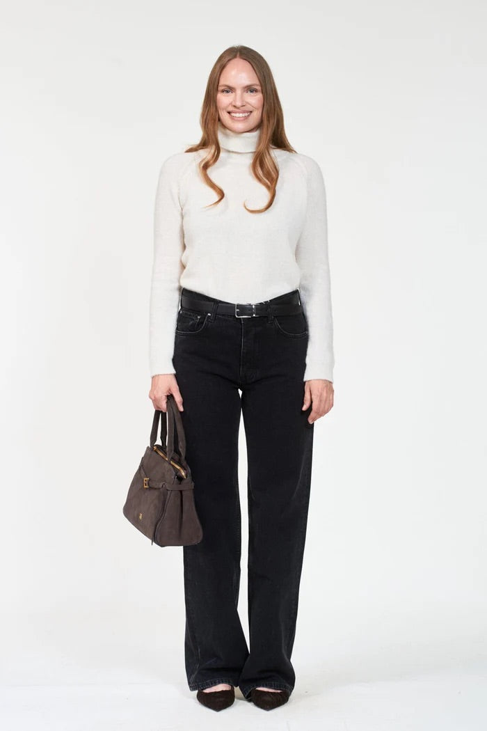MIA  Offwhite