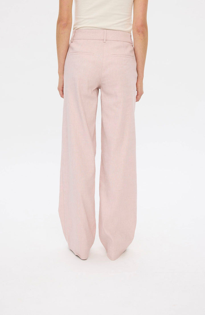 Denafv 769  Strawberry Cream Linen