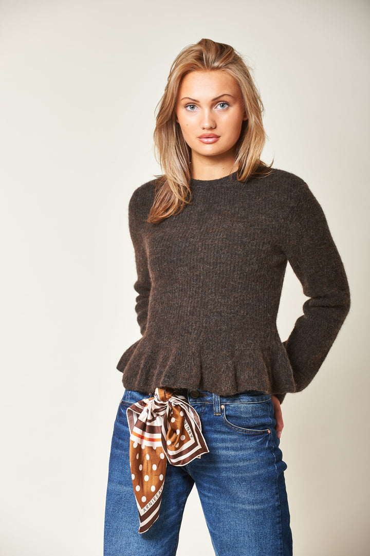 Aria  Dk Brown