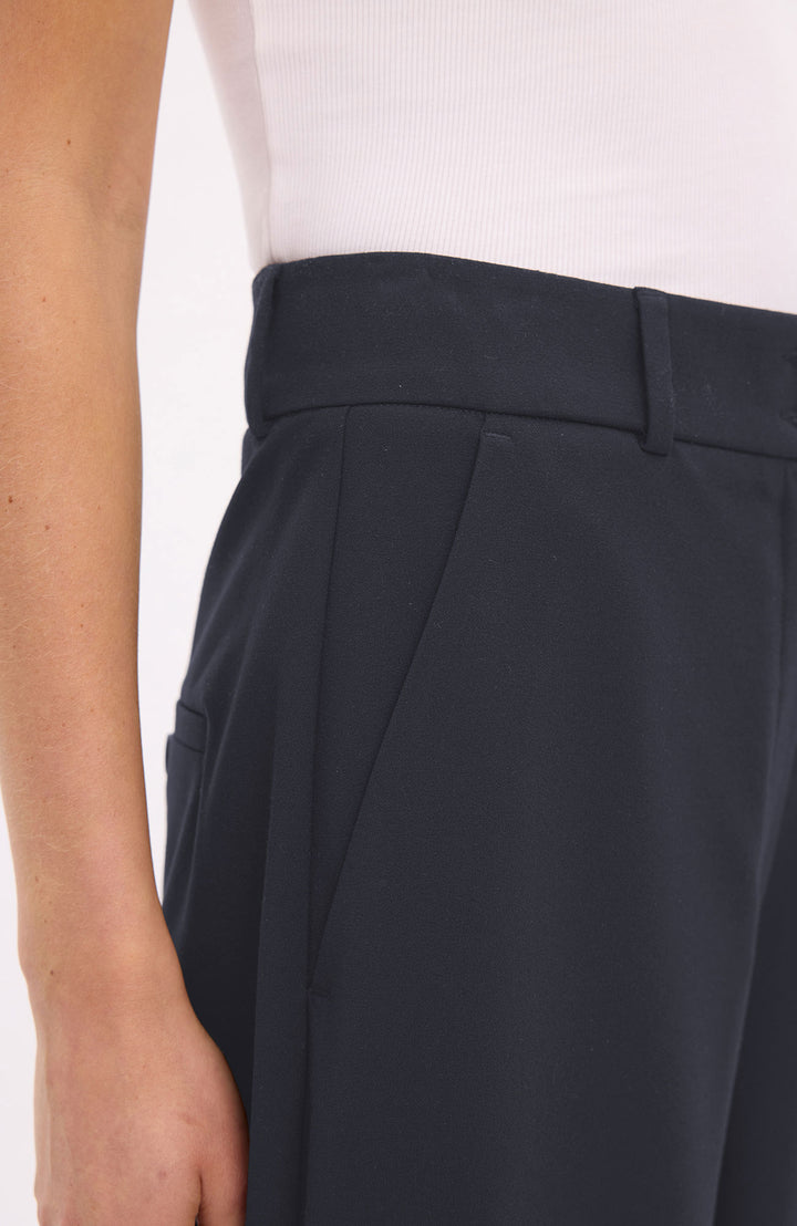 Laurafv 285  Navy