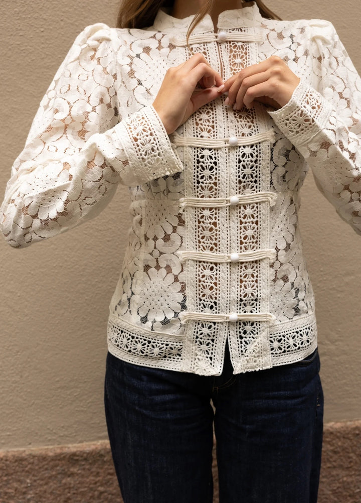 Amora Blouse Chantilly Lace  Chantilly Lace