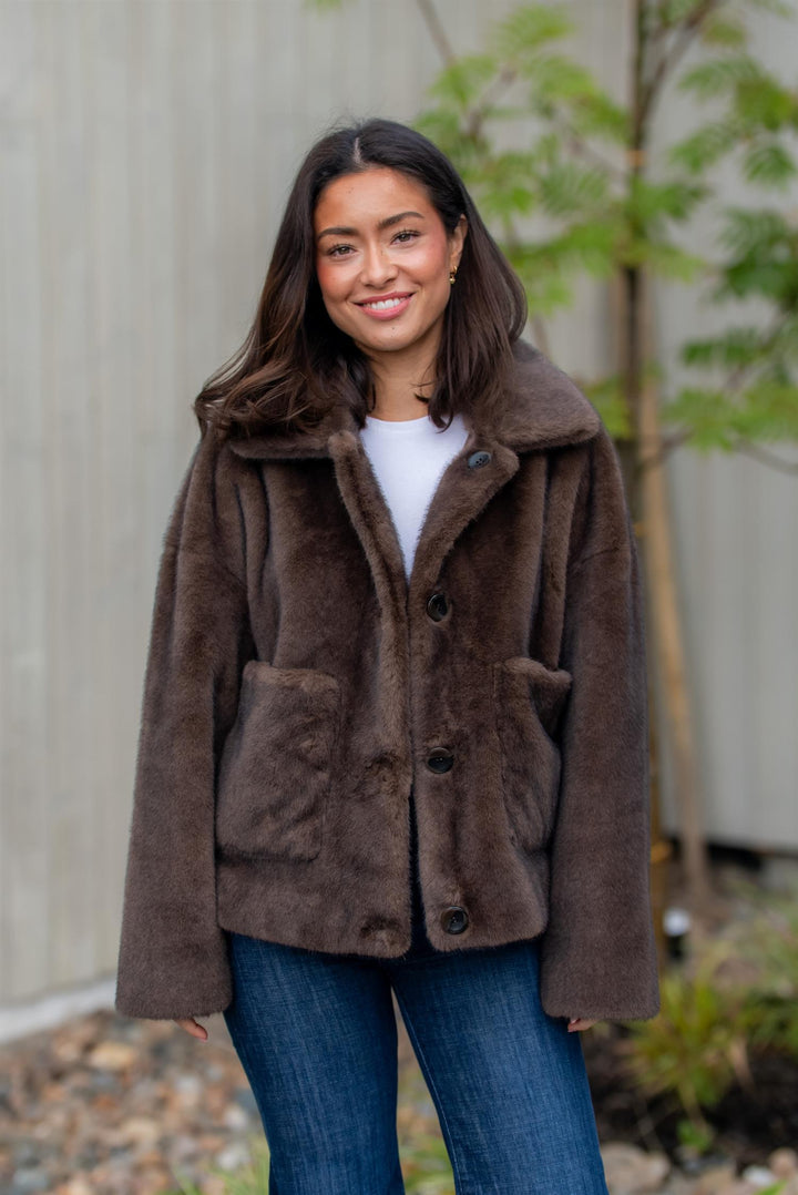 Faje Faux Mink  Choco