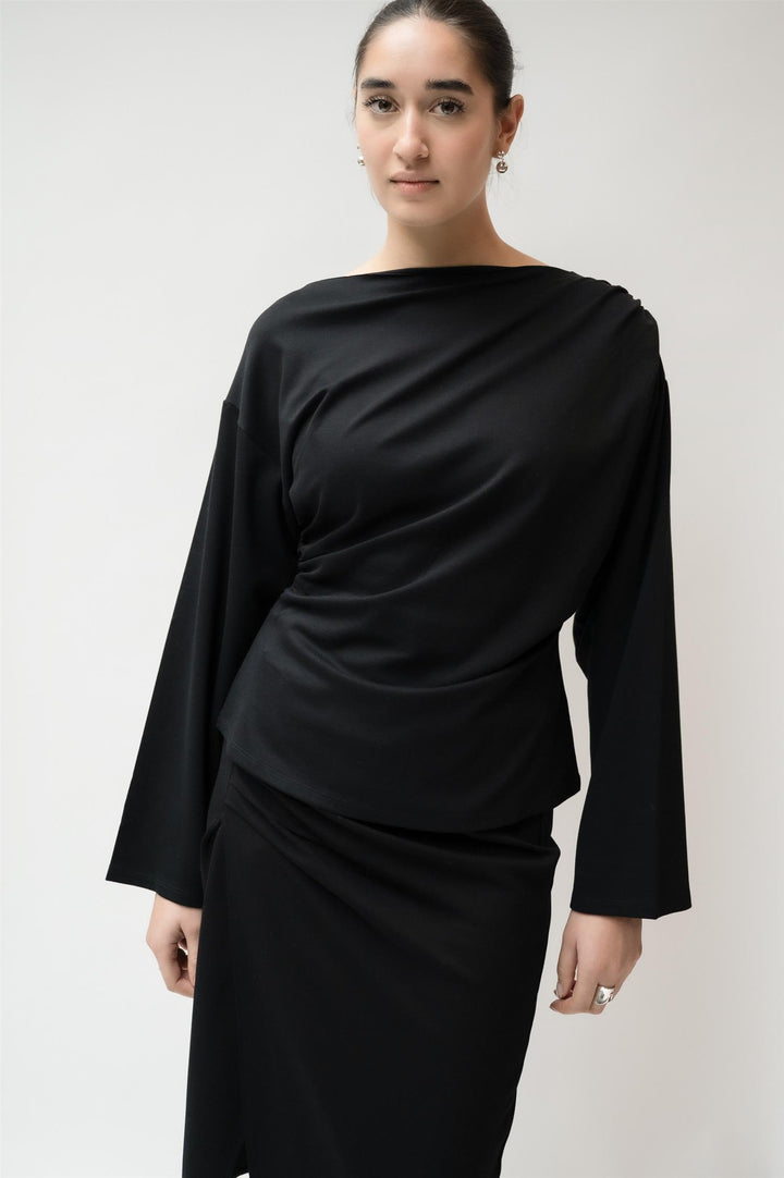 Merak  Black