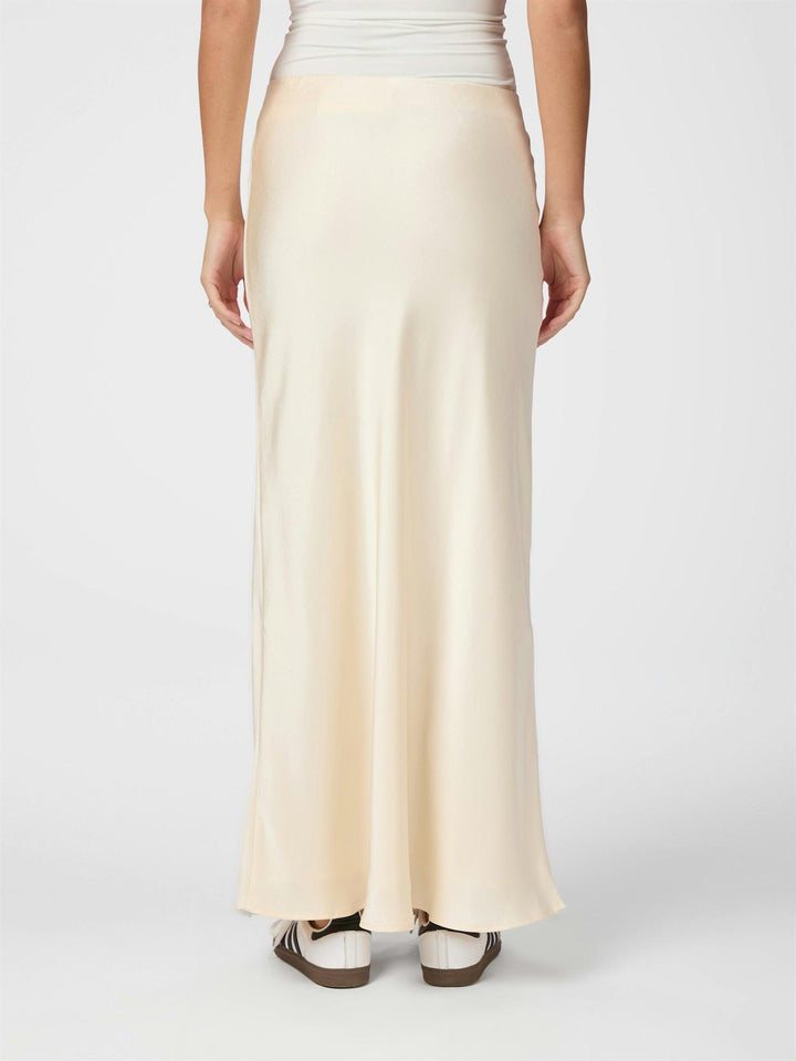 Viso heavy sateen skirt  Pearl