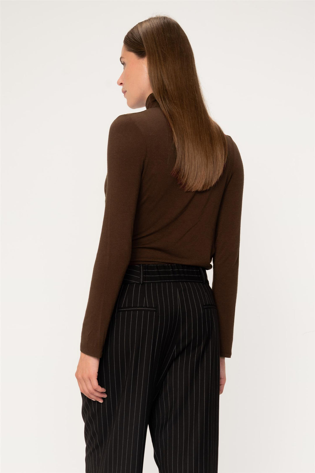 Alcor  Walnut