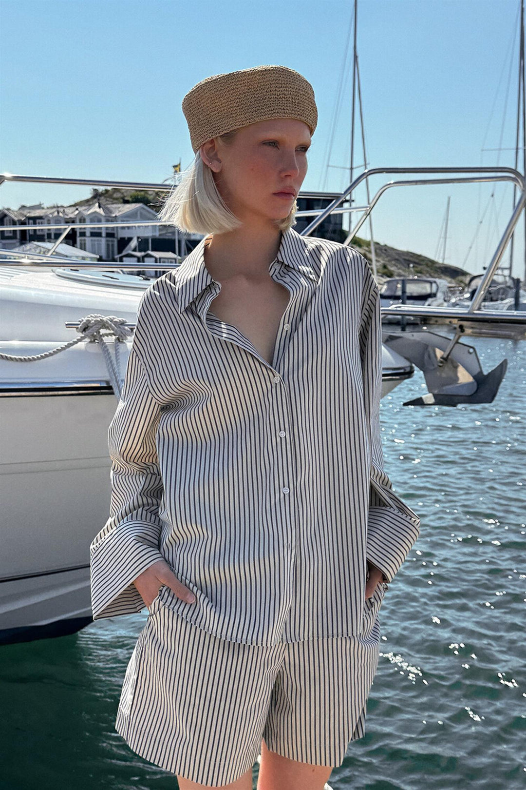 Arna shirt  Offwhite/Blue Stripes
