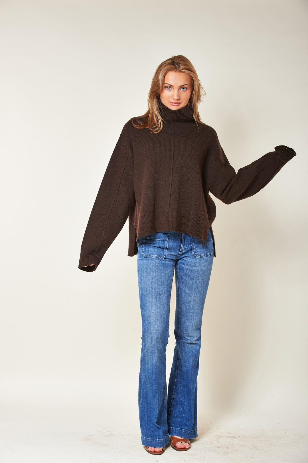 Eyre  Dk Brown