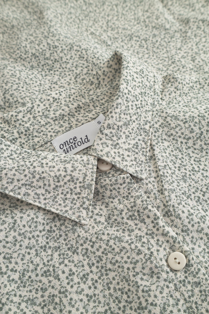 Ellen Shirt  Petite Green Flower