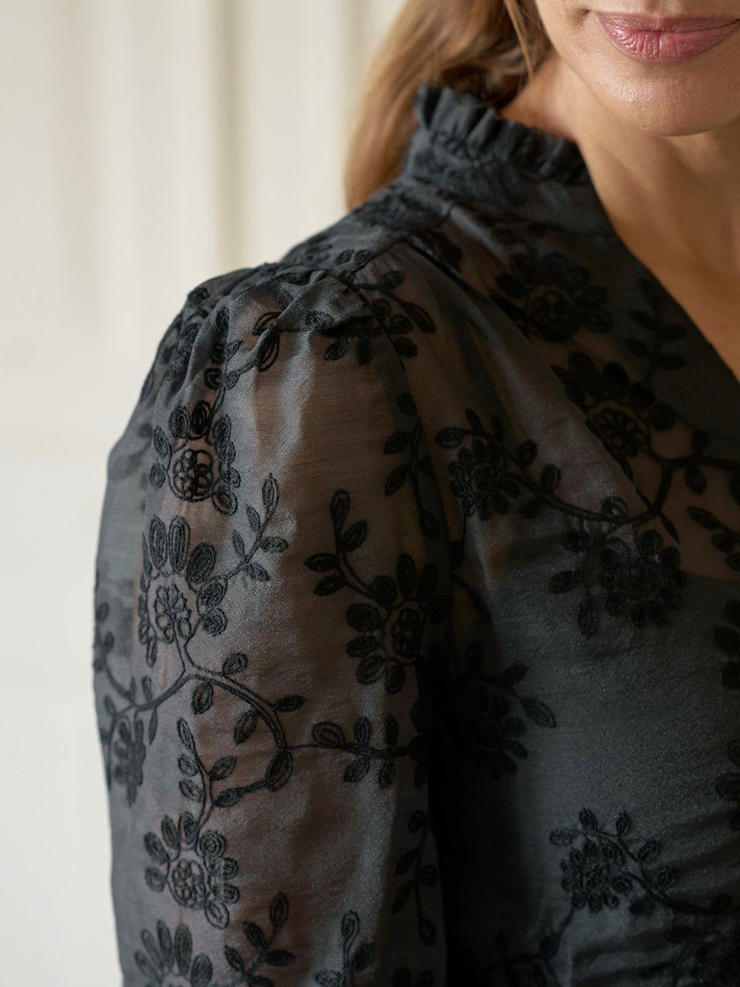 Amara Emb. Blouse Black