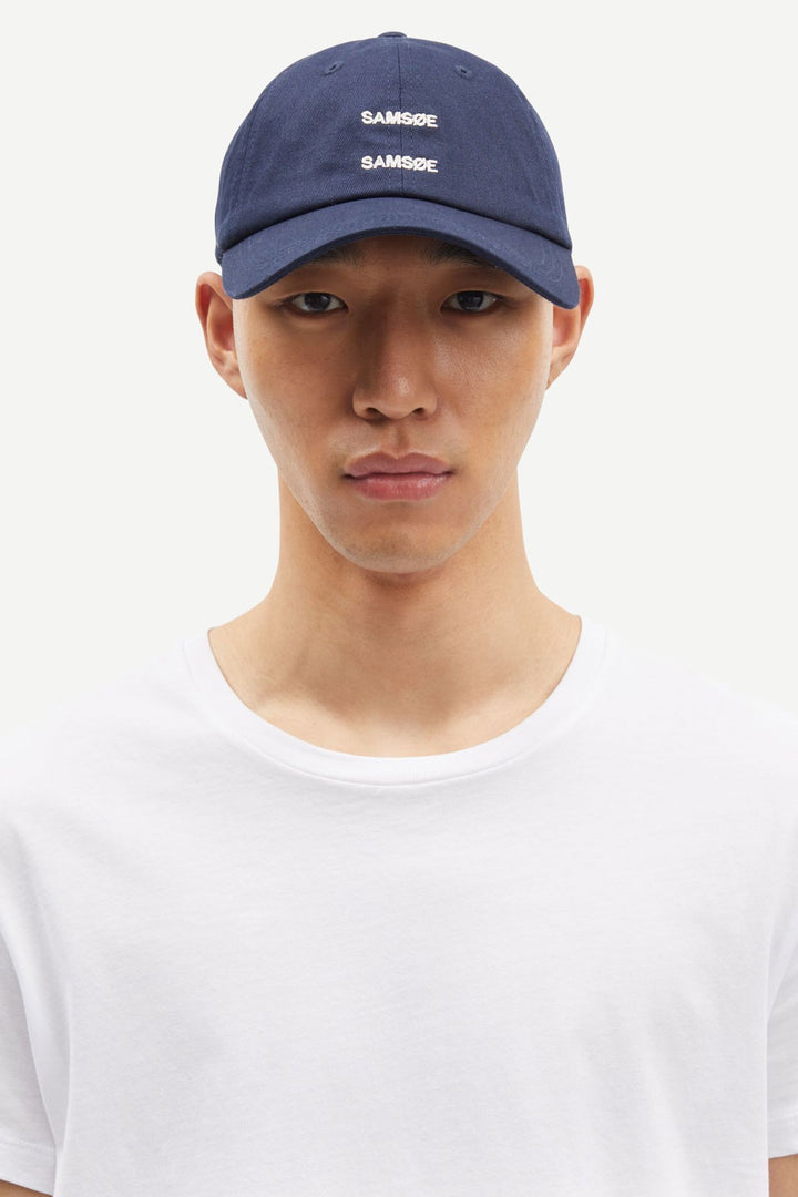 Saaddie Cap 14689  Salute