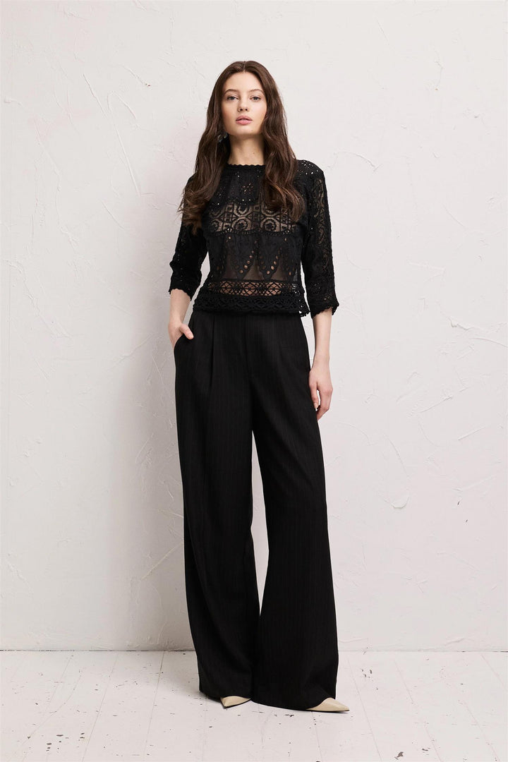 PHOENIX  Black
