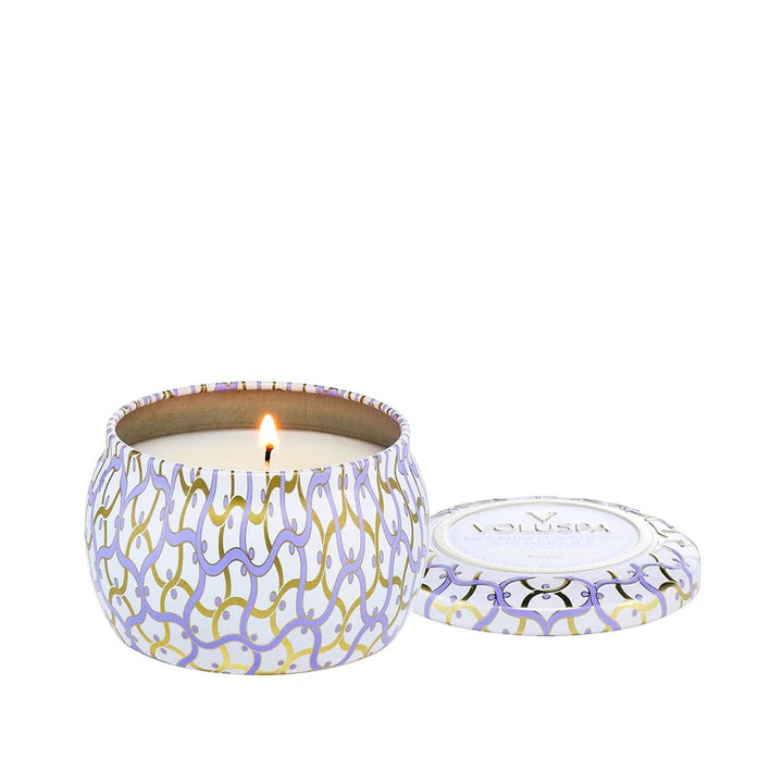 Maison Mini Tin Candle, 25 tim, 113 g  Mountain Lavender & Chamomile