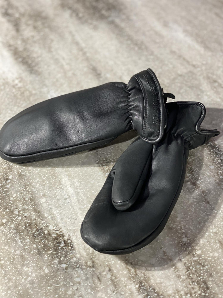 A GRADE LEATHER MITTEN  Black