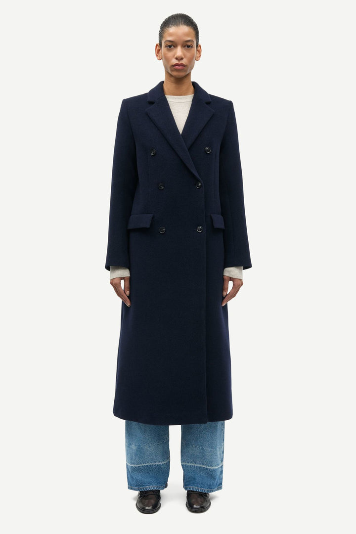 Falcon Coat 11104  Salute