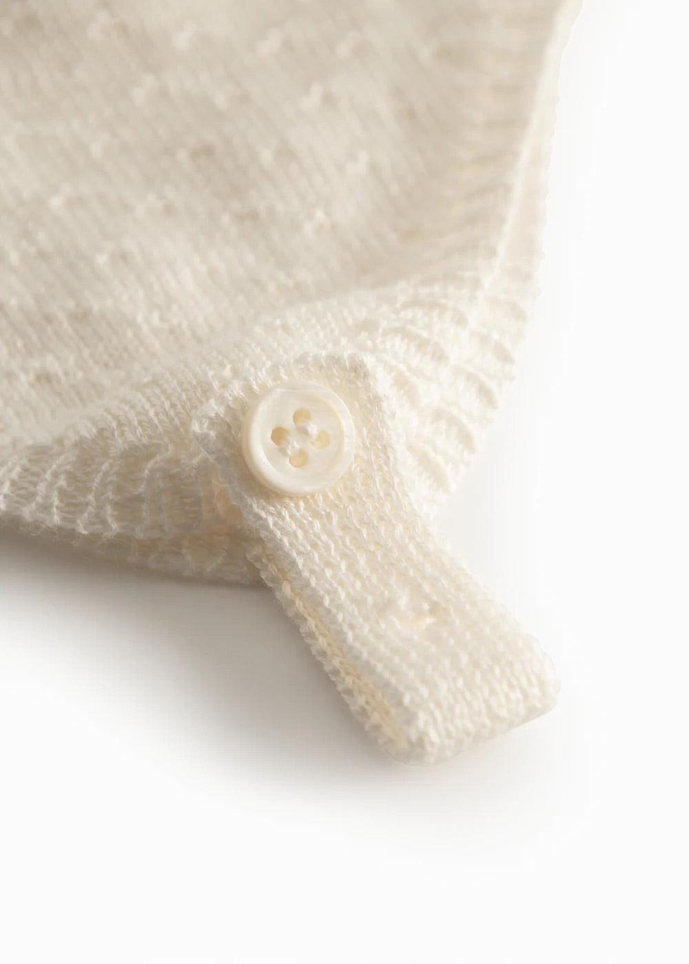 Aly  Gentle White