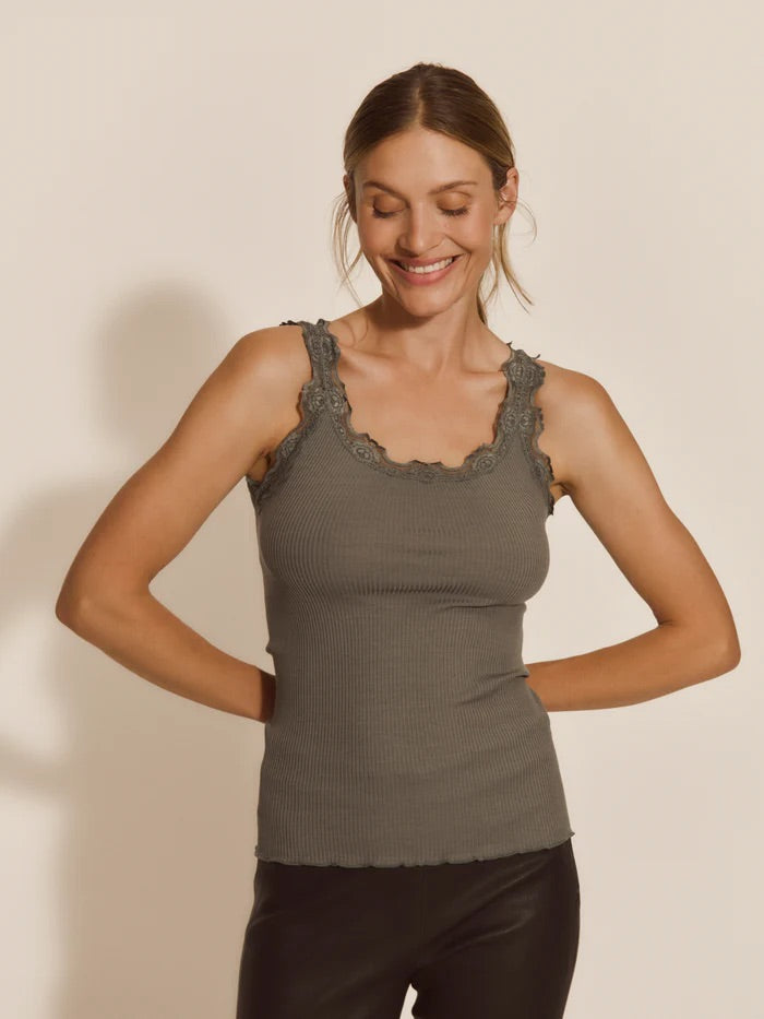 RWBabette Silk SL U-neck Lace Top  Balsam Green