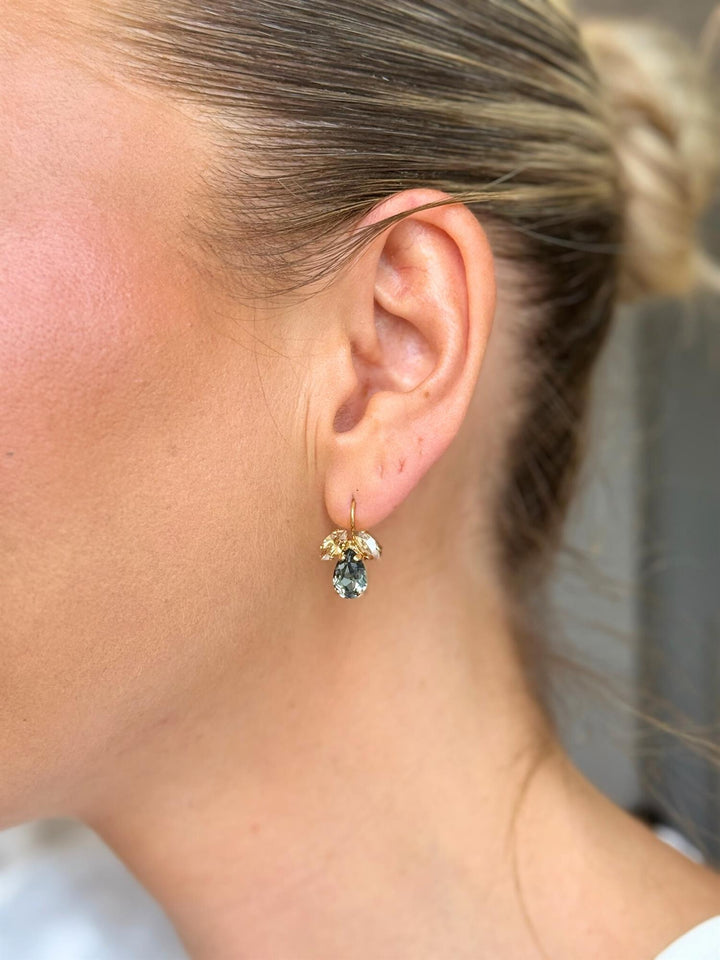 PETITE TIMO EARRINGSGOLD  Black Golden Combo
